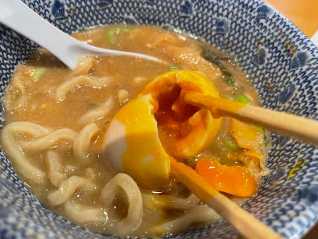 六厘舎のとろとろ卵